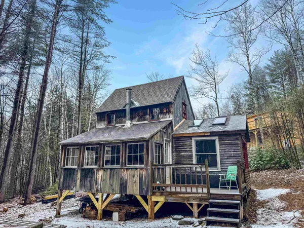 $399,000 | 1511 East Dover Road, Wardsboro, VT 05355