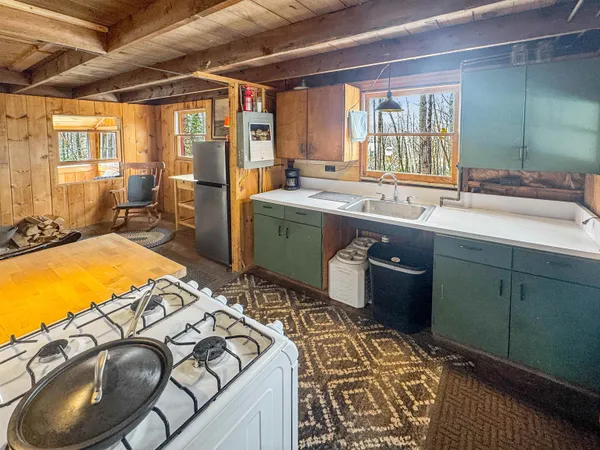 $399,000 | 1511 East Dover Road, Wardsboro, VT 05355