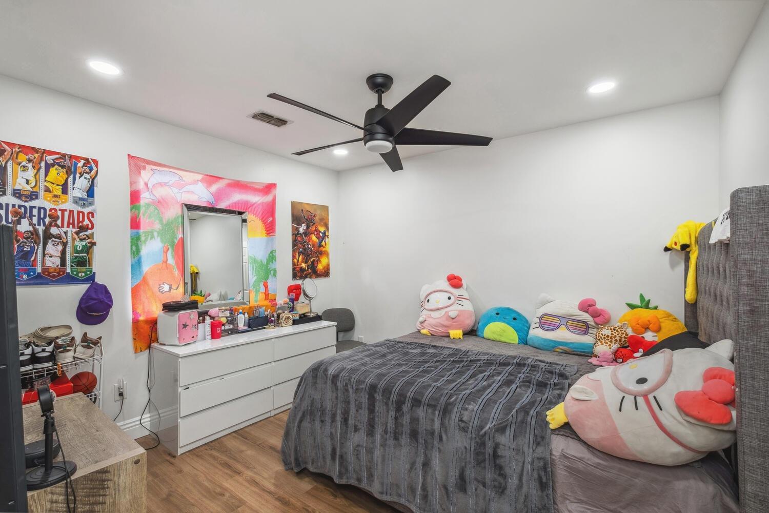 133 Armstrong Avenue Clovis, CA 93611 - Photo 8 of 25