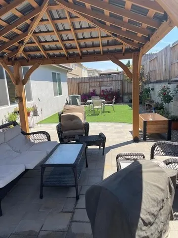 $842,000 | 2001 Wildflower Drive, Hollister, CA 95023