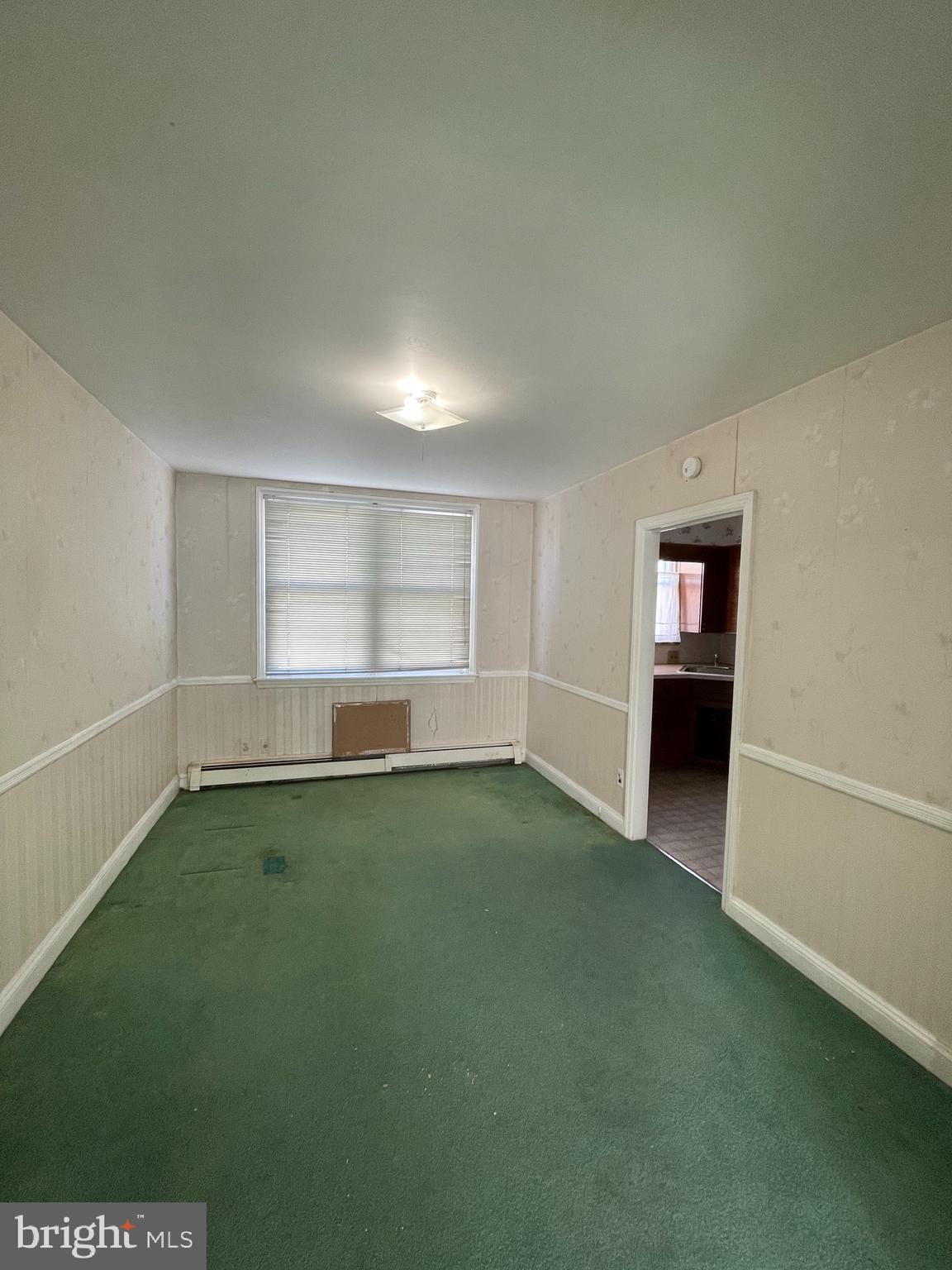 104 Green Valley Road Upper Darby, PA 19082 - Photo 4 of 14 Gallery Image 4
