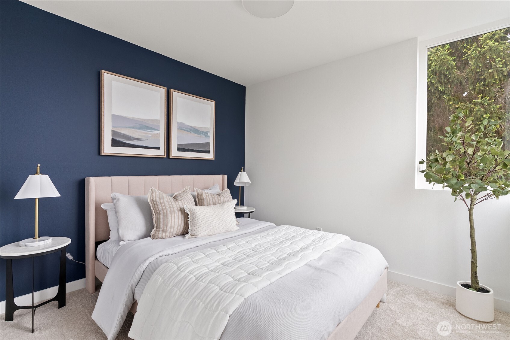 8849 Midvale Avenue North, Unit F Seattle, WA 98103 - Photo 17 of 34