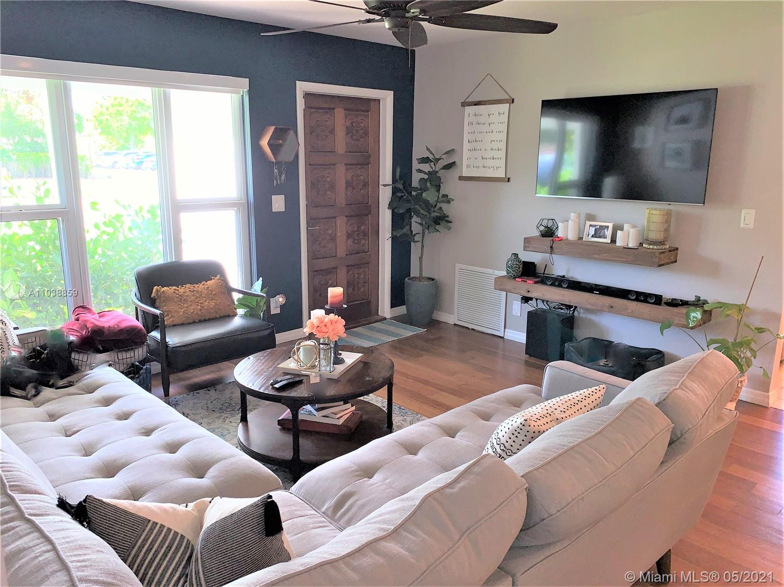 3325 Harding Street Hollywood, FL 33021 - Photo 4 of 22
