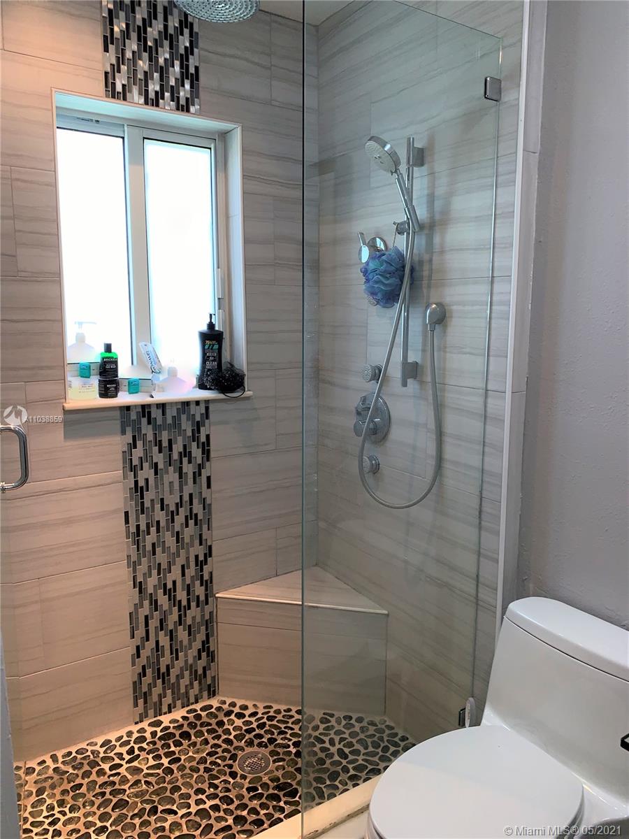 3325 Harding Street Hollywood, FL 33021 - Photo 9 of 22