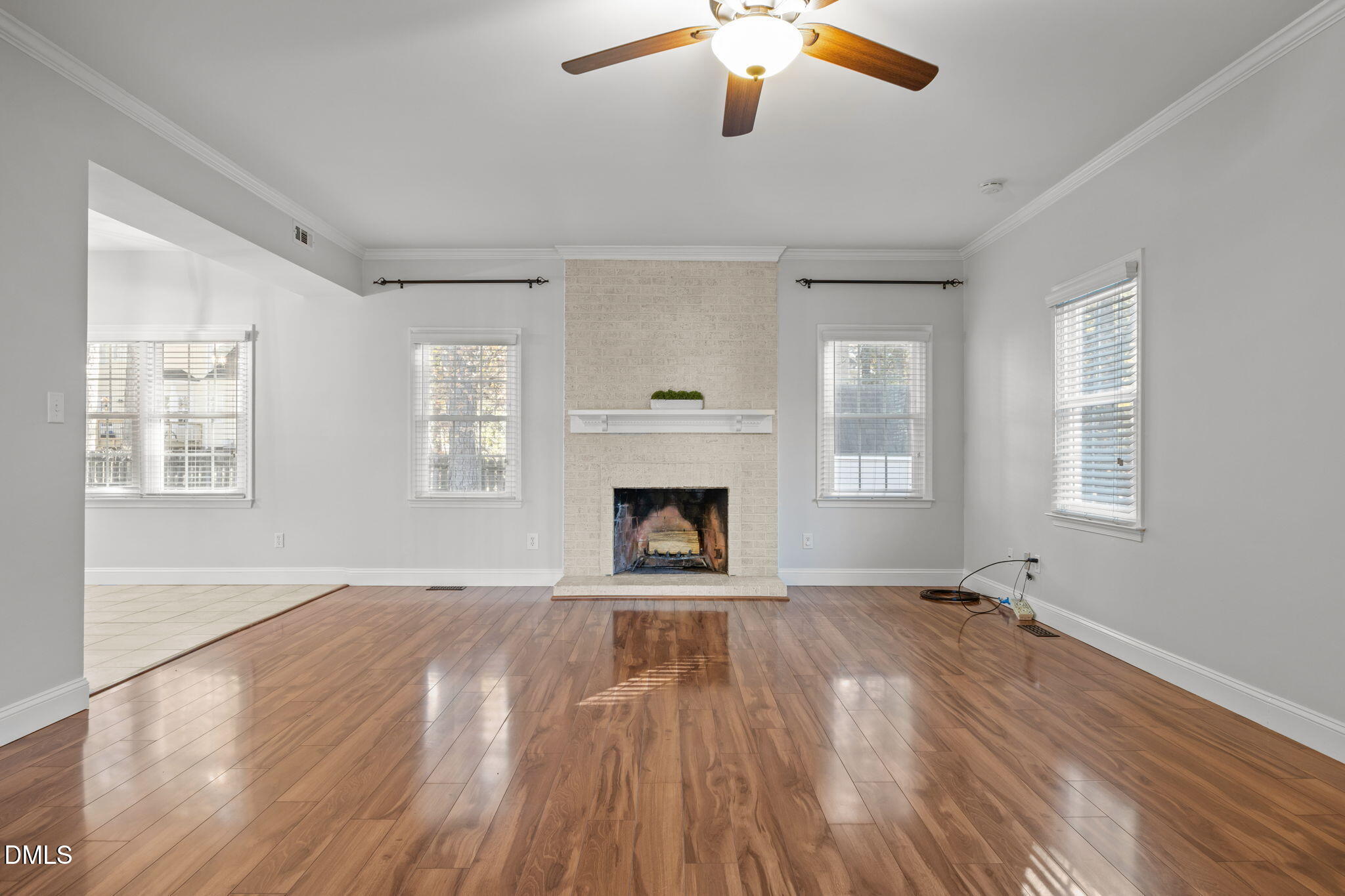 11829 North Exeter Way Raleigh, NC 27613 - Photo 7 of 41 Family Room