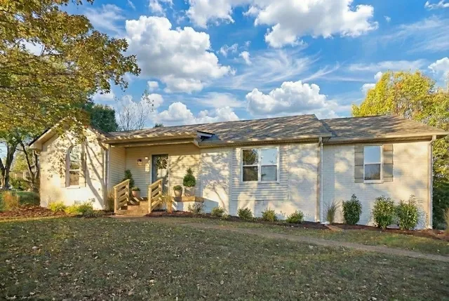 $379,900 | 3078 Old State Highway 11, Greenbrier, TN 37073