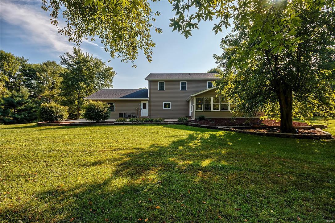 4747 South Hazel Road Edwardsville, IL 62025 - Photo 14 of 46