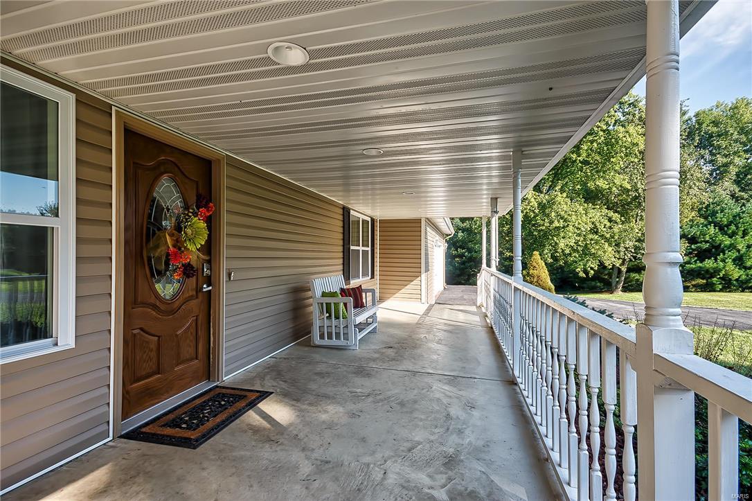 4747 South Hazel Road Edwardsville, IL 62025 - Photo 5 of 46