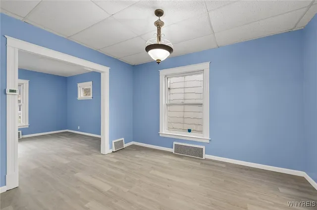 $109,999 | 1957 Whitney Avenue, Niagara Falls, NY 14301