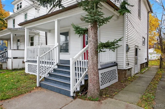 $109,999 | 1957 Whitney Avenue, Niagara Falls, NY 14301