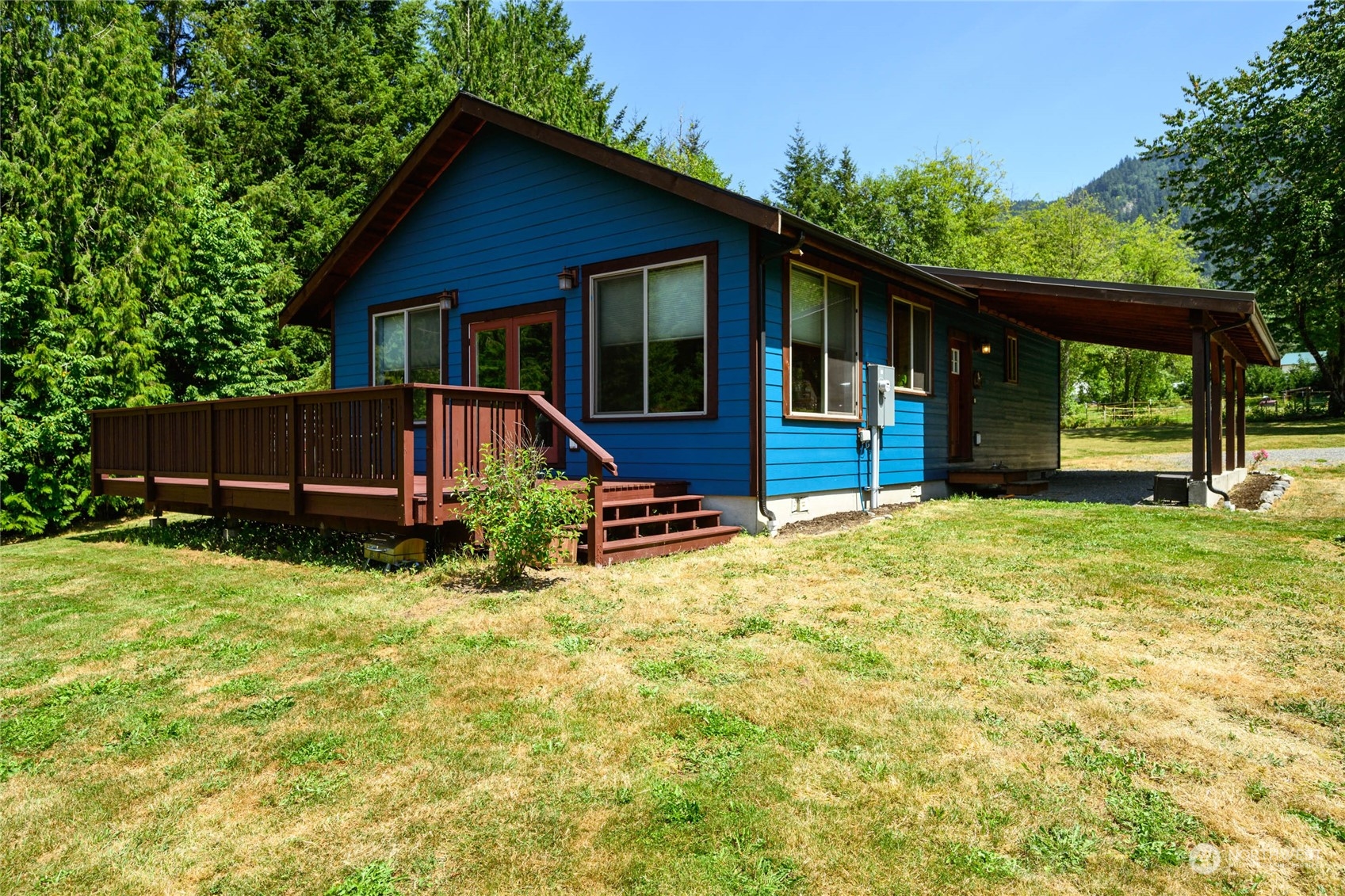 5712 Schornbush Road Deming, WA 98244 - Photo 1 of 30 Gallery Image 1