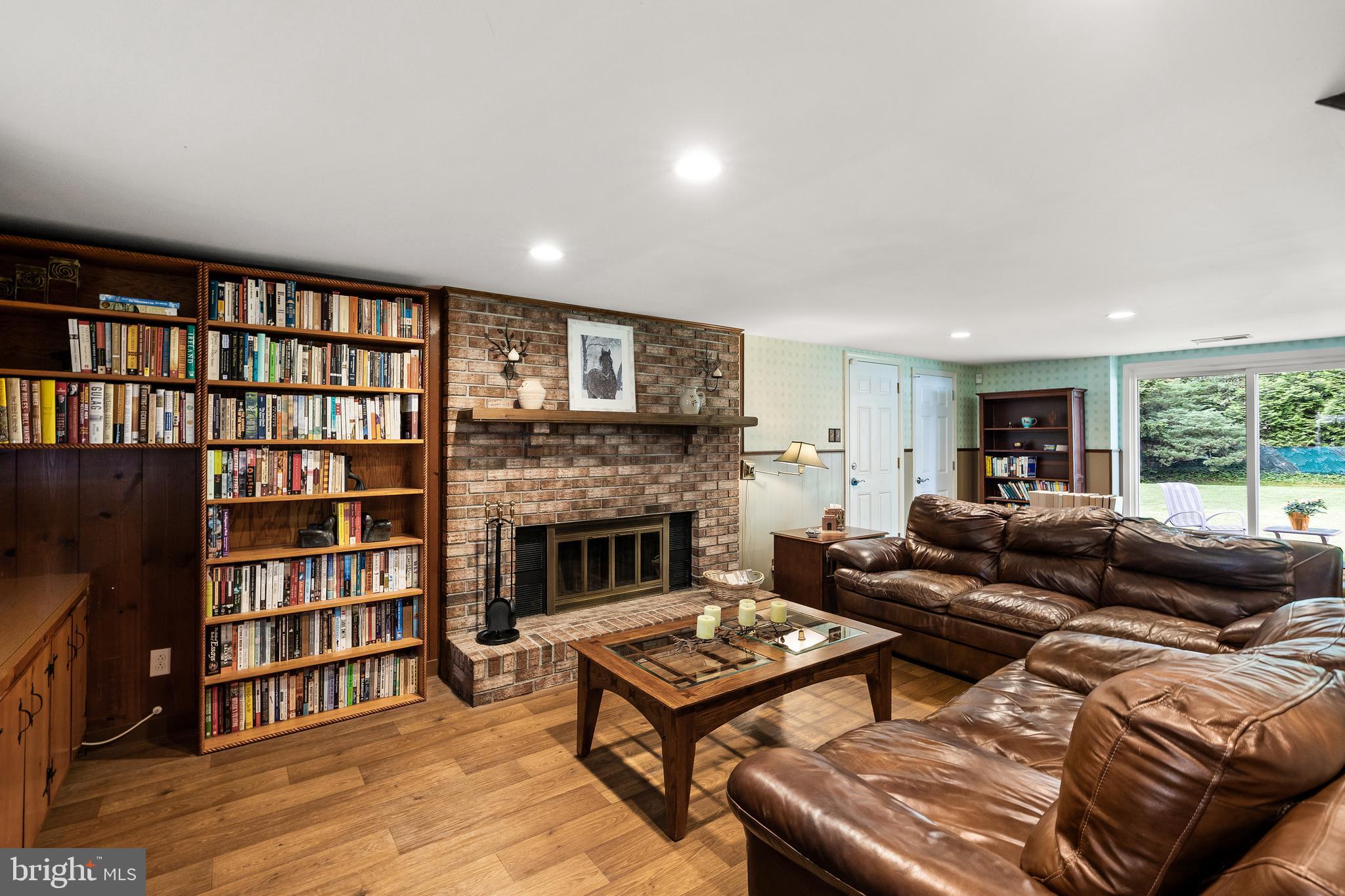 2302 Riverton Road Cinnaminson, NJ 08077 - Photo 13 of 28 Family Room
