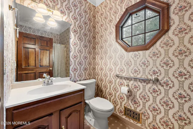 $949,000 | 22 Windswept Lane, Freehold, NJ 07728