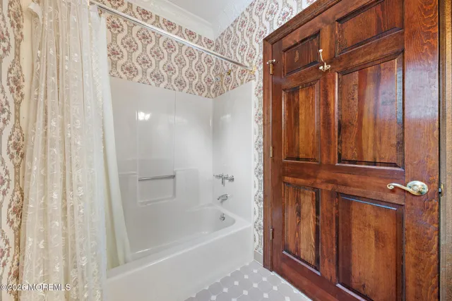 $949,000 | 22 Windswept Lane, Freehold, NJ 07728