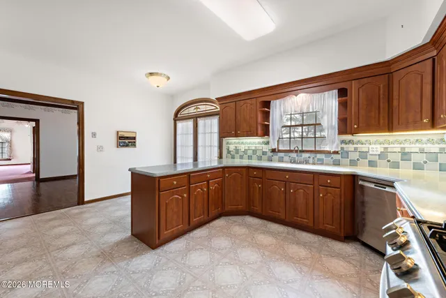 $949,000 | 22 Windswept Lane, Freehold, NJ 07728