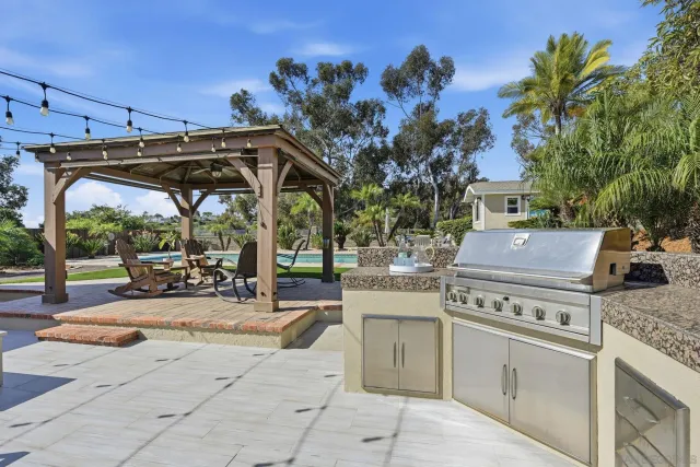 $1,999,000 | 2742 Glasgow Drive, Carlsbad, CA 92010