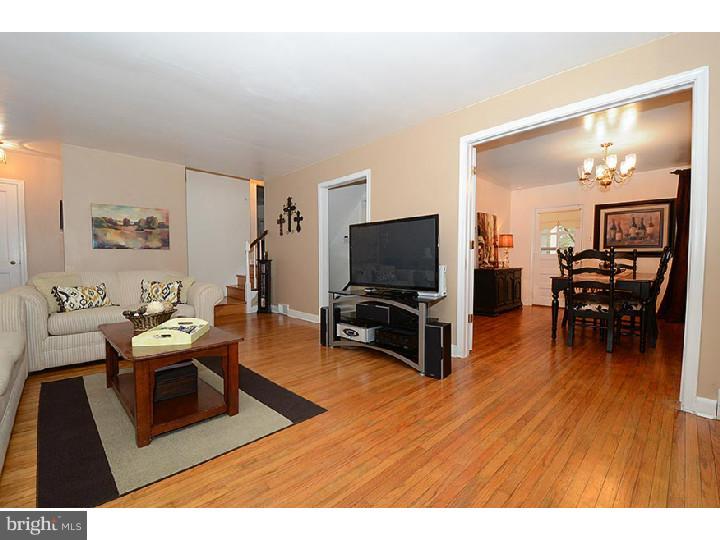 125 David Road Bala Cynwyd, PA 19004 - Photo 17 of 23 Living Room