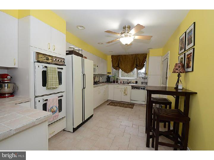 125 David Road Bala Cynwyd, PA 19004 - Photo 7 of 23 Kitchen