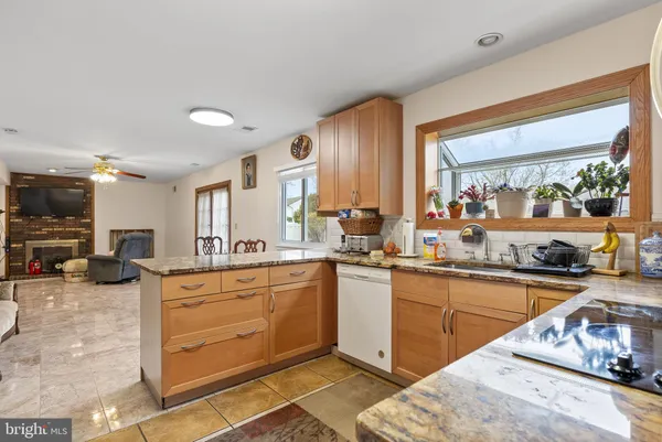 $565,000 | 42 Hornsby Drive, Marlton, NJ 08053