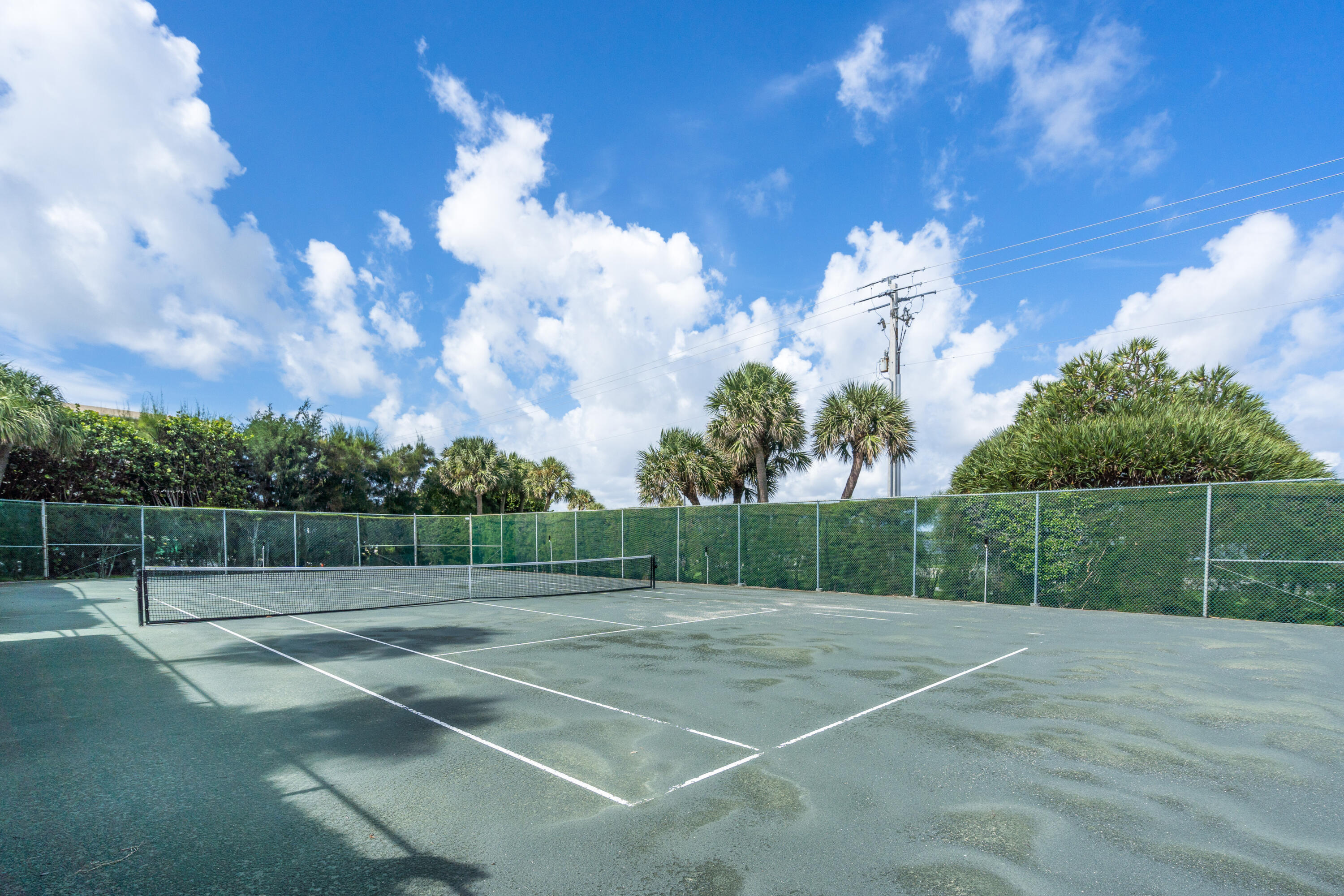 3170 South Ocean Boulevard, Unit S302 Palm Beach, FL 33480 - Photo 23 of 34 a view of a basketball court