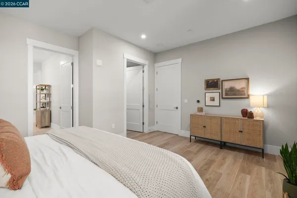$1,299,000 | 600 Hartz Avenue, Unit 114, Danville, CA 94526