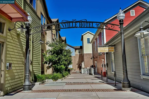 $1,299,000 | 600 Hartz Avenue, Unit 114, Danville, CA 94526