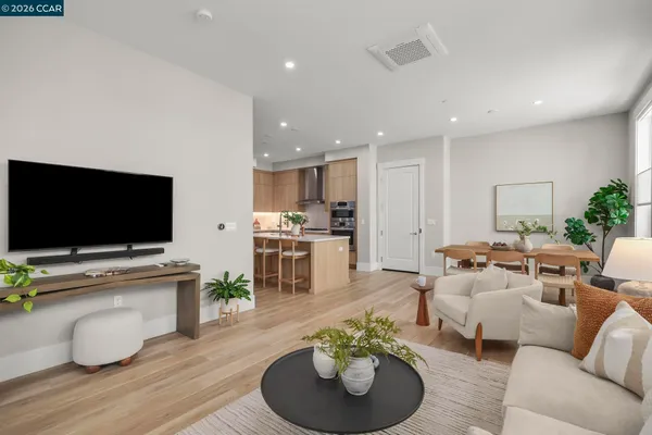 $1,299,000 | 600 Hartz Avenue, Unit 114, Danville, CA 94526