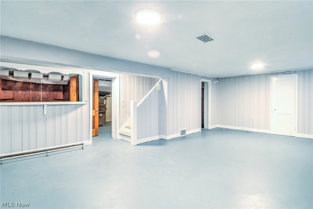 4686 Broadale Road Cleveland, OH 44109 - Photo 27 of 33 Gallery Image 27