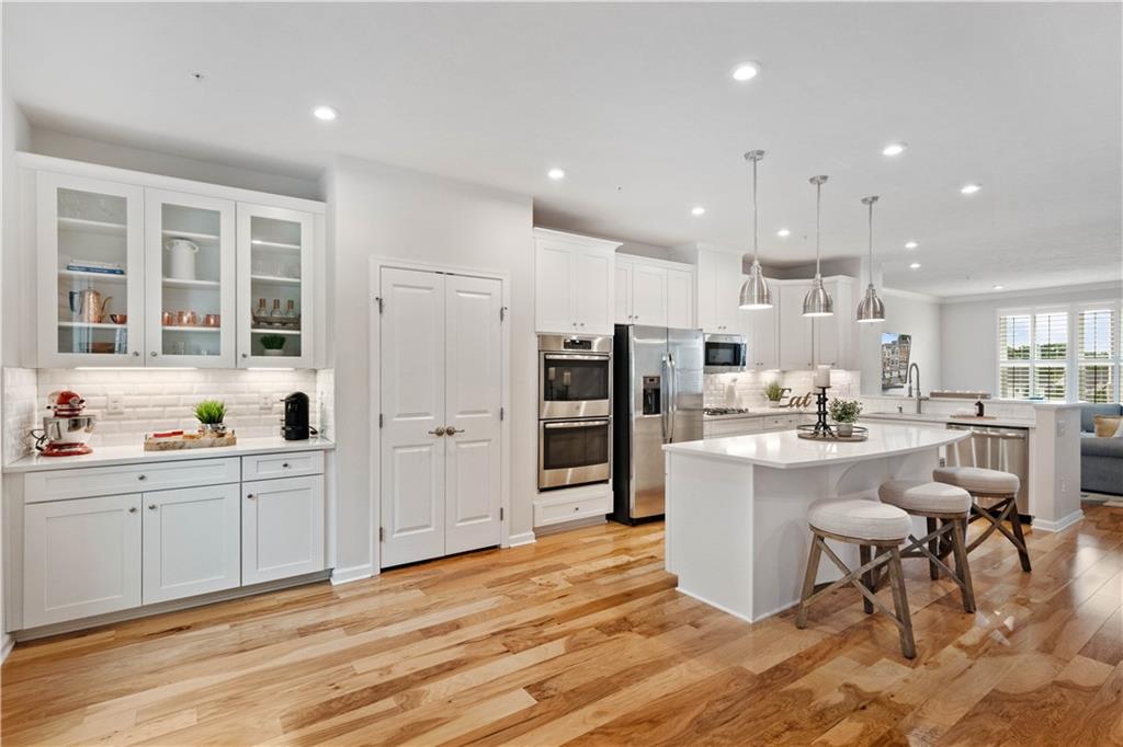 136 Cole Drive McKees Rocks, PA 15136 - Photo 8 of 25 Gallery Image 8