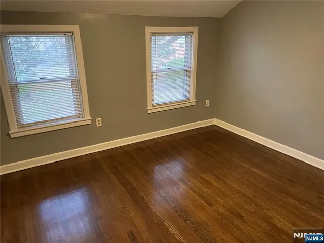 $299,000 | 130 Glenbrook Parkway, Unit 5E, Englewood, NJ 07631