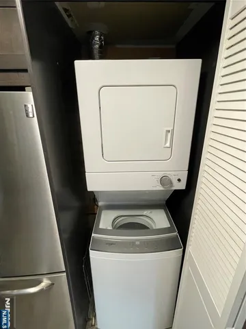 $299,000 | 130 Glenbrook Parkway, Unit 5E, Englewood, NJ 07631