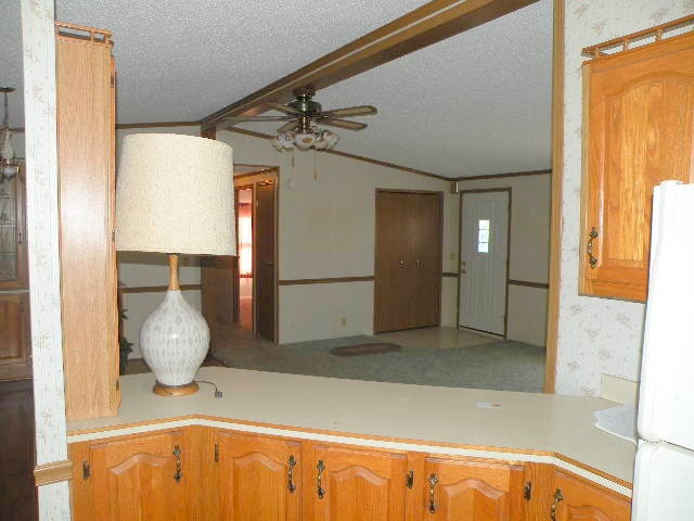 2122 Krouse Road Owosso, MI 48867 - Photo 9 of 33 31356706-9.JPG