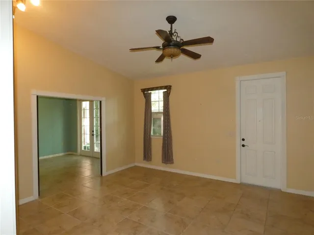 a view of empty room with window