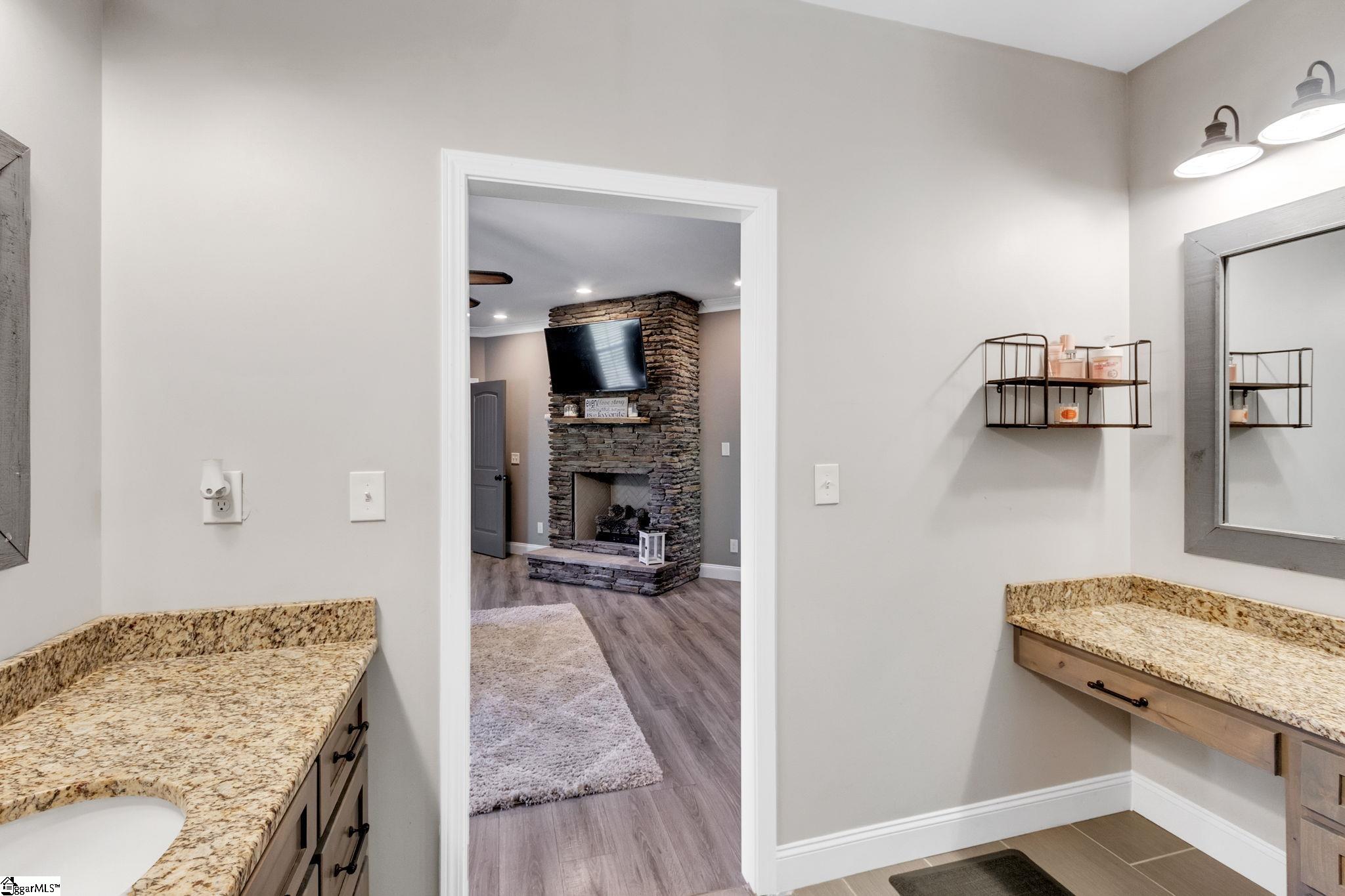 744 Dunklin Bridge Road Fountain Inn, SC 29644 - Photo 24 of 36