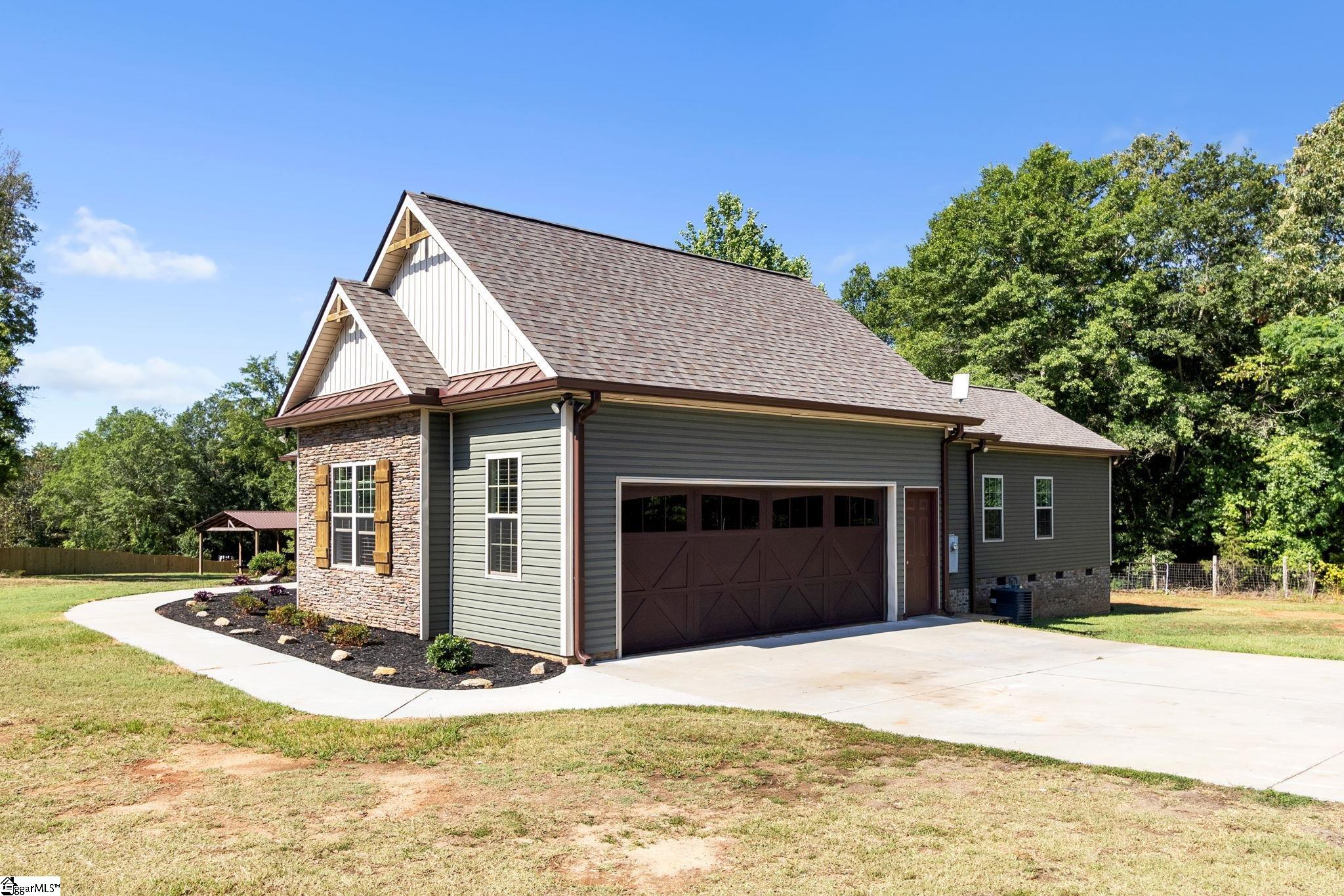 744 Dunklin Bridge Road Fountain Inn, SC 29644 - Photo 31 of 36