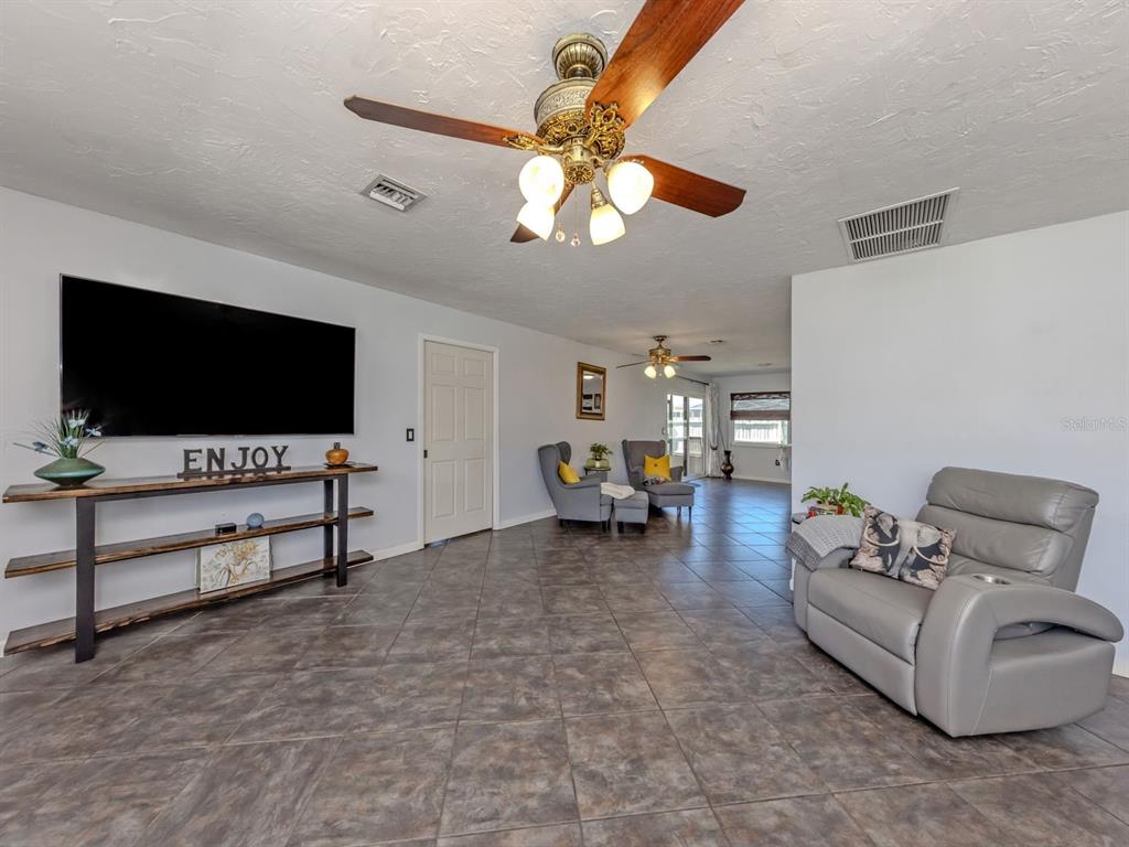 2972 Argyle Road Venice, FL 34293 - Photo 9 of 43