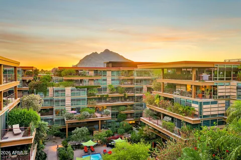 $1,275,000 | 7137 East Rancho Vista Drive, Unit 7008, Scottsdale, AZ 85251