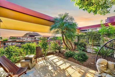 $1,275,000 | 7137 East Rancho Vista Drive, Unit 7008, Scottsdale, AZ 85251