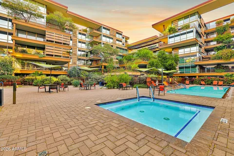 $1,275,000 | 7137 East Rancho Vista Drive, Unit 7008, Scottsdale, AZ 85251