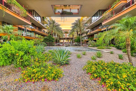 $1,275,000 | 7137 East Rancho Vista Drive, Unit 7008, Scottsdale, AZ 85251