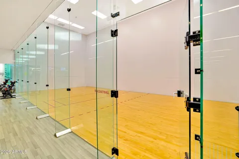 $1,275,000 | 7137 East Rancho Vista Drive, Unit 7008, Scottsdale, AZ 85251