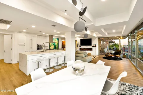 $1,275,000 | 7137 East Rancho Vista Drive, Unit 7008, Scottsdale, AZ 85251