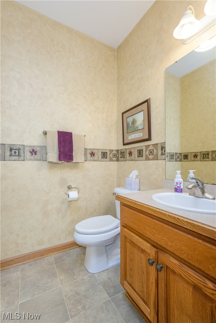 805 Rambling Trail Kent, OH 44240 - Photo 10 of 35 Half Bathroom off the kitchen