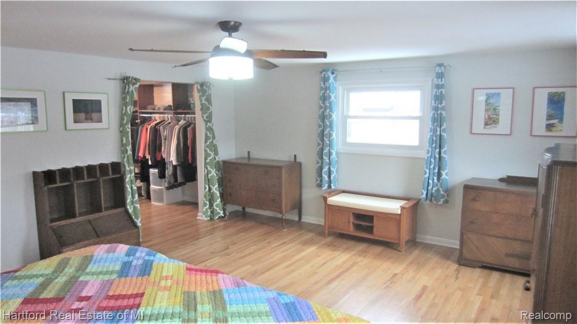 23601 Gill Road Farmington, MI 48335 - Photo 15 of 39 IMG_0147.JPG
