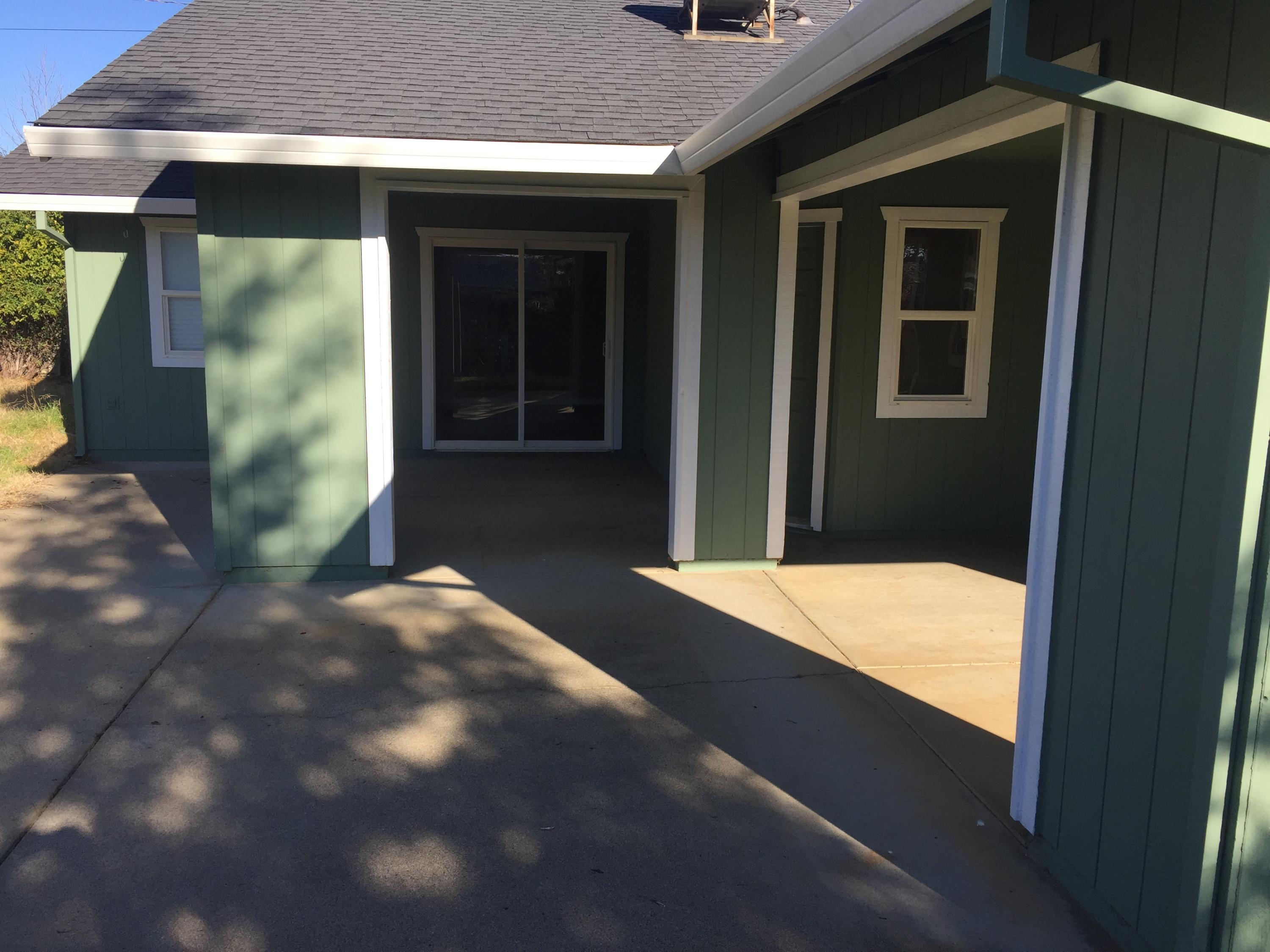 2330 Oxford Road Redding, CA 96002 - Photo 22 of 23 Covered back patio