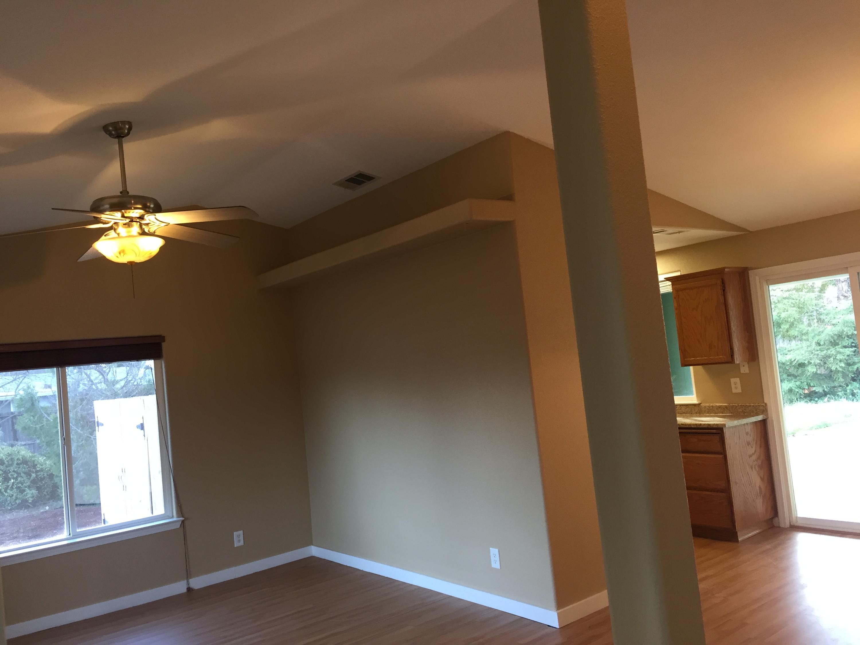 2330 Oxford Road Redding, CA 96002 - Photo 6 of 23 Living room