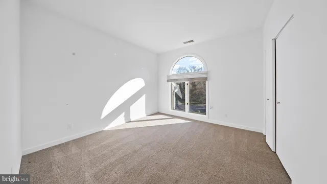 $712,000 | 2106 Chesapeake Harbour Drive, Unit 202, Annapolis, MD 21403