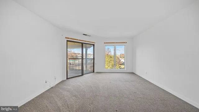 $712,000 | 2106 Chesapeake Harbour Drive, Unit 202, Annapolis, MD 21403