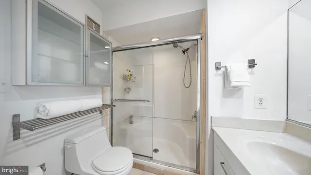 $712,000 | 2106 Chesapeake Harbour Drive, Unit 202, Annapolis, MD 21403