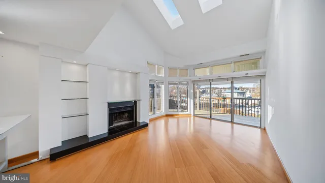 $712,000 | 2106 Chesapeake Harbour Drive, Unit 202, Annapolis, MD 21403